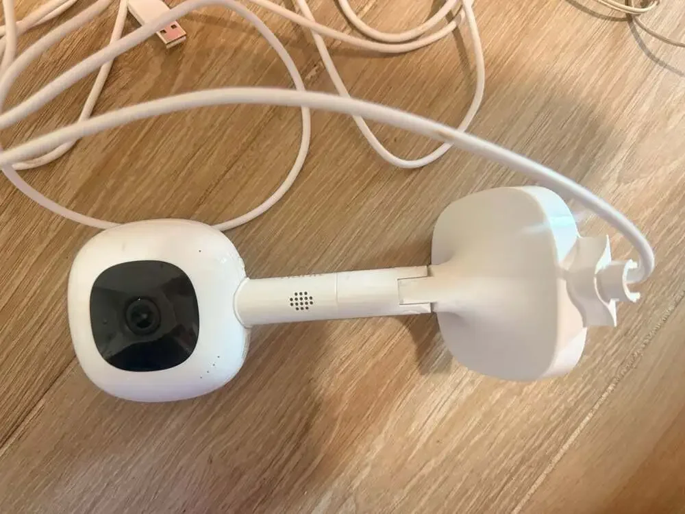 Nanit White Baby Monitor  Camera and Cables, three 0-3 mo wraps & multi function